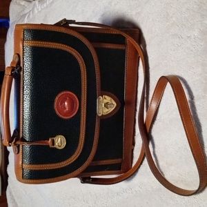 Vintage Dooney & Bourke black leather bag shoulder bag tan and black